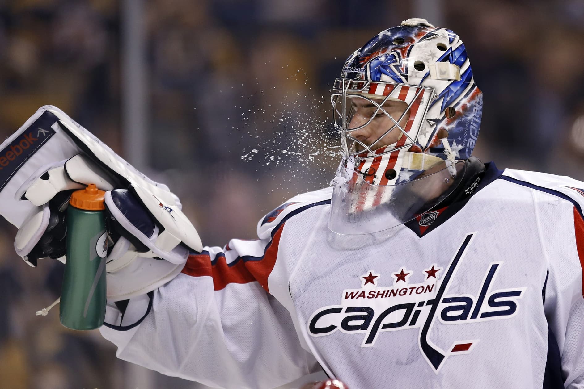 Risers and Fallers: Glorious Grubauer