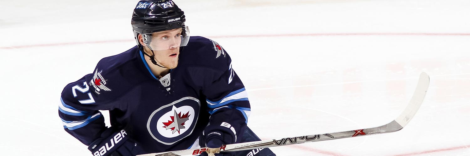 Nikolaj Ehlers Action Shot
