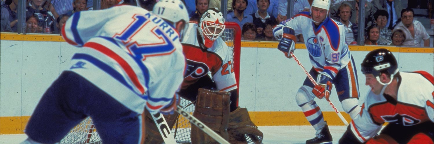 Jari Kurri Action Shot