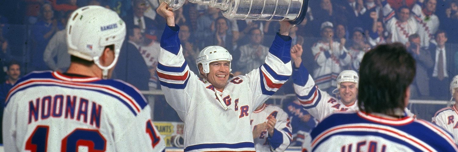 Mark Messier Action Shot