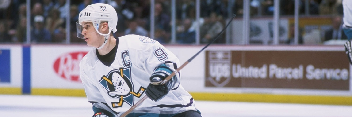 Paul Kariya Action Shot