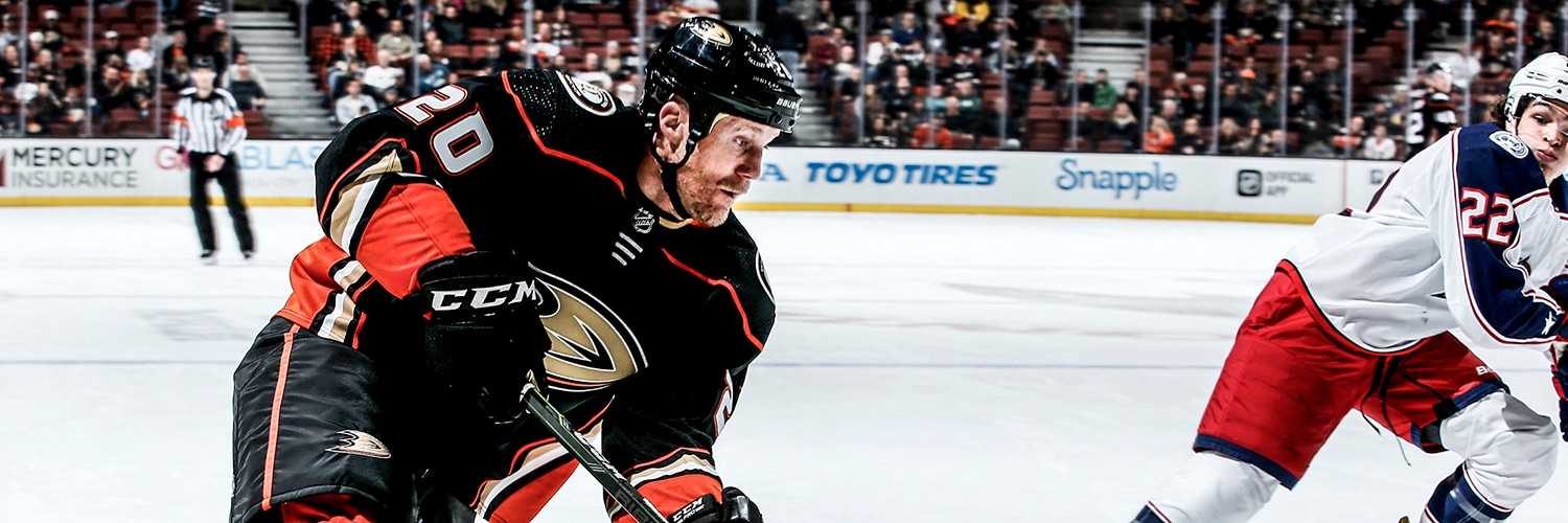 Jason Chimera Action Shot