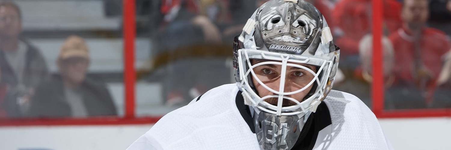Peter Budaj Action Shot