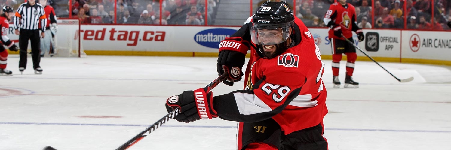 Johnny Oduya Action Shot