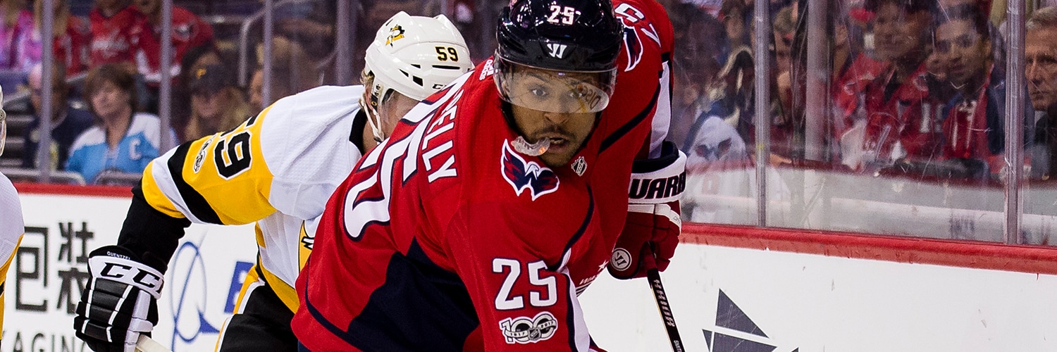 Devante Smith-Pelly Action Shot