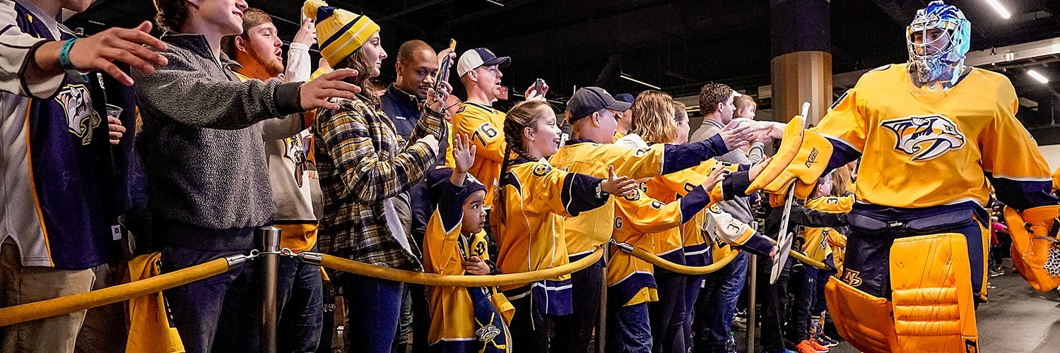 Juuse Saros Action Shot